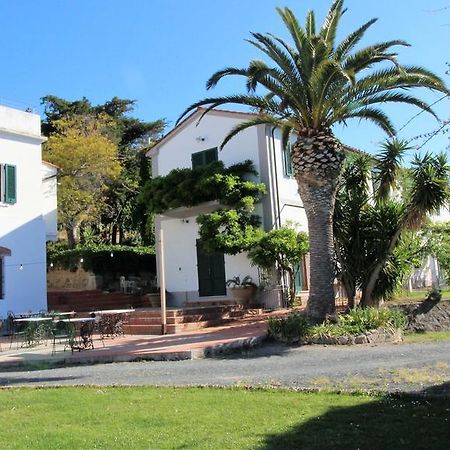 Agriturismo Ss Annunziata San Vincenzo Luaran gambar
